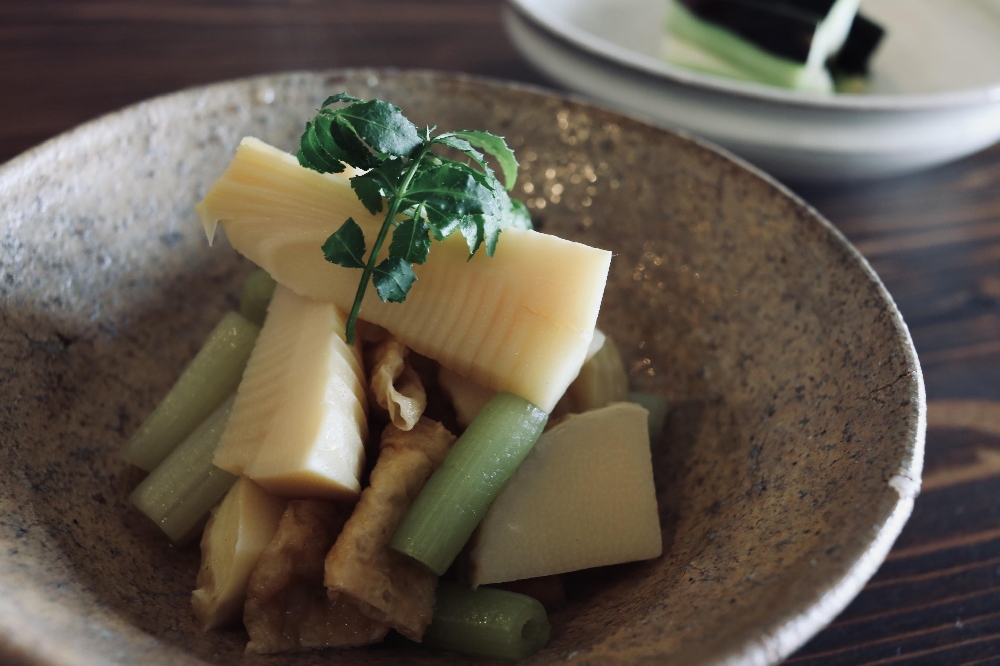 季節のおすすめ『筍とお揚げの含め煮』